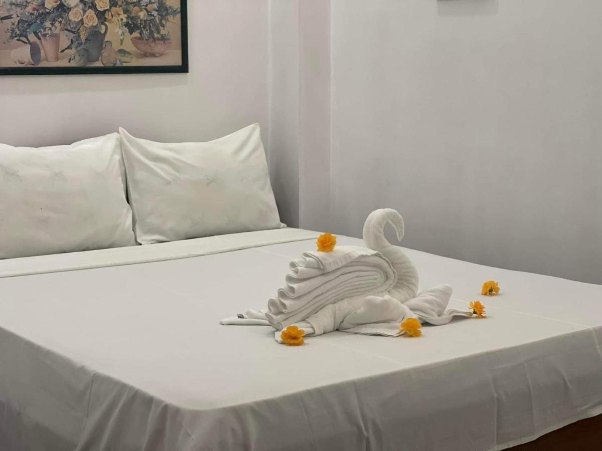 Good Morning Kampot Hotell Exteriör bild