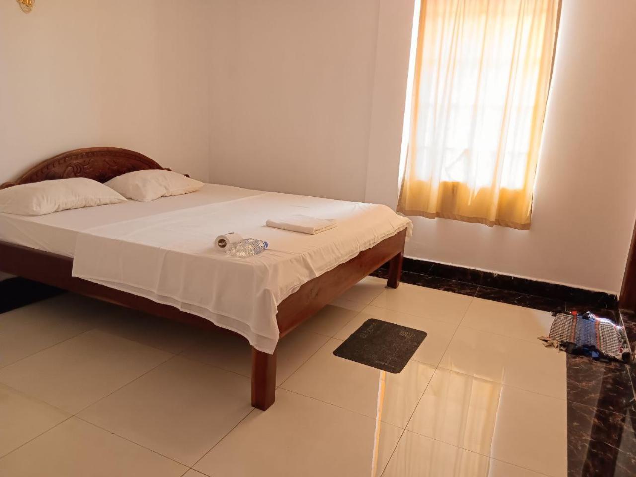 Good Morning Kampot Hotell Exteriör bild