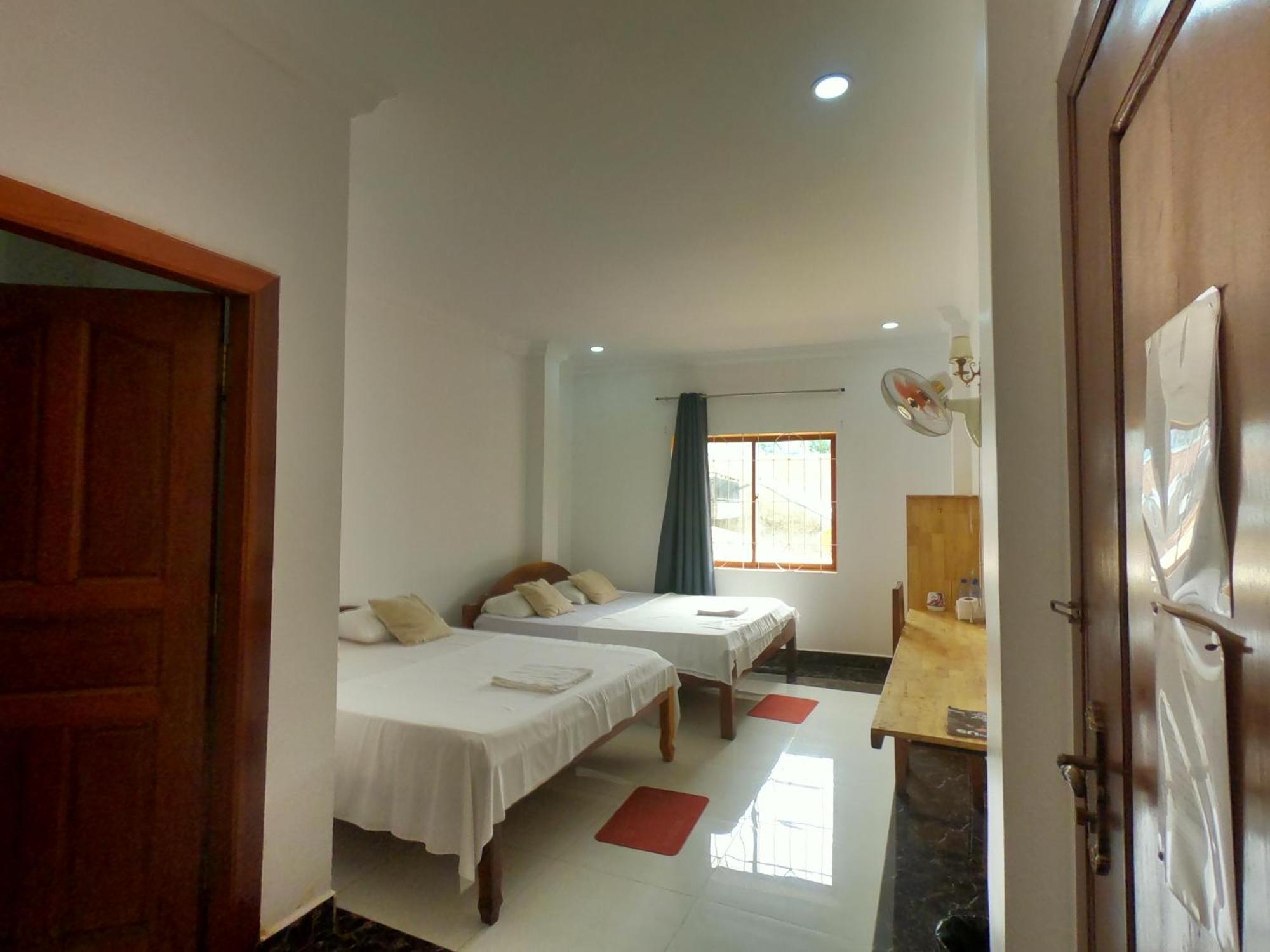 Good Morning Kampot Hotell Exteriör bild