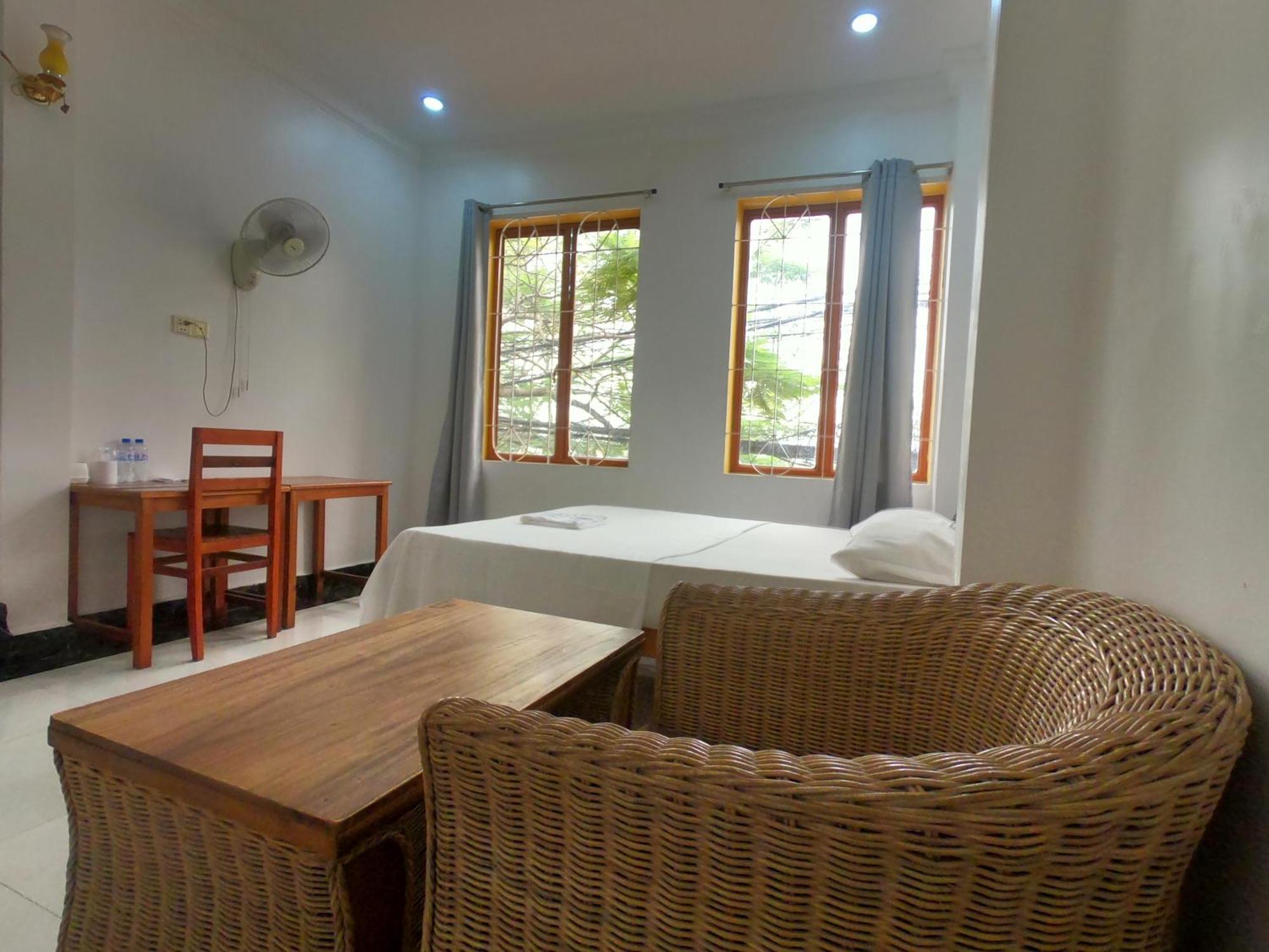 Good Morning Kampot Hotell Exteriör bild