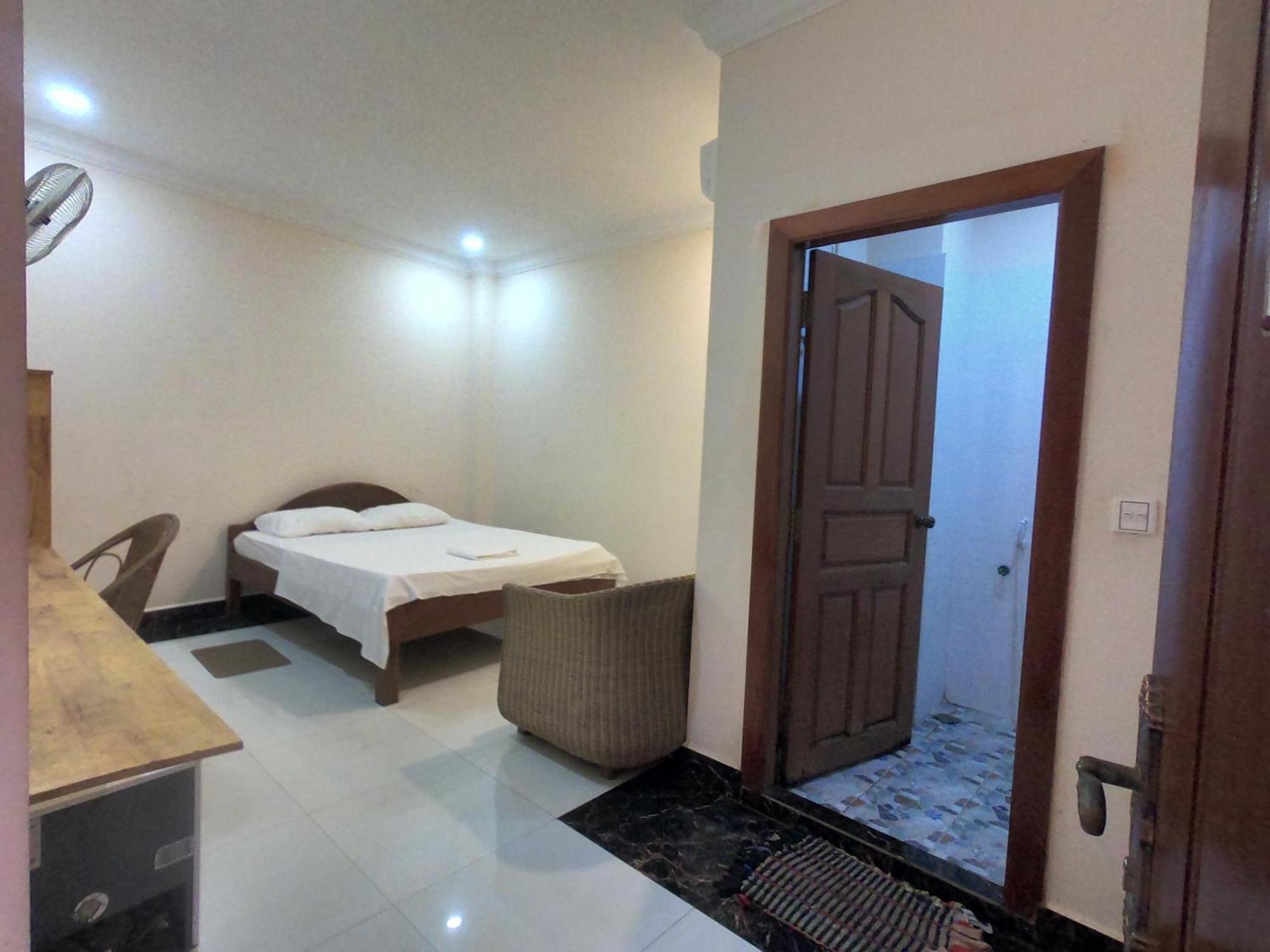Good Morning Kampot Hotell Exteriör bild