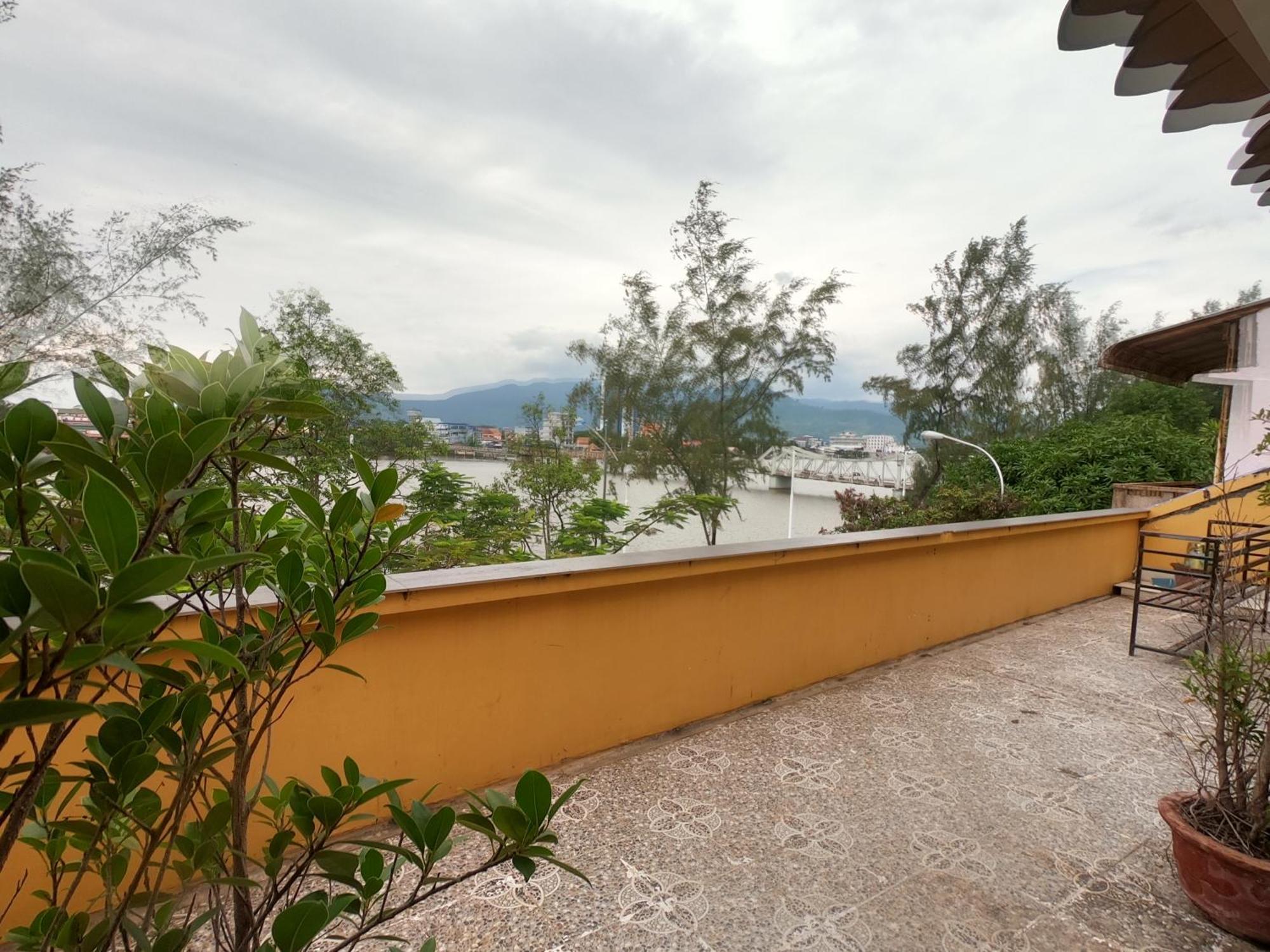 Good Morning Kampot Hotell Exteriör bild