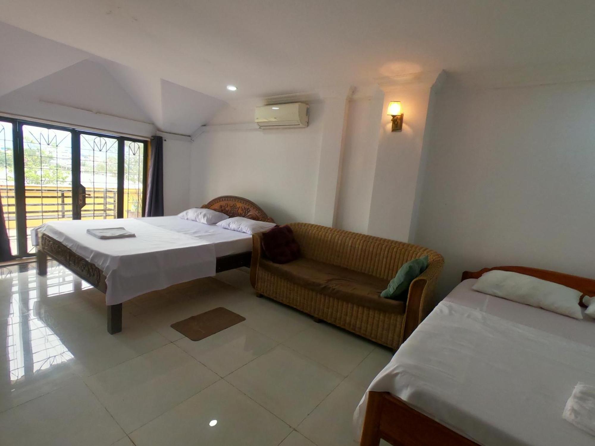 Good Morning Kampot Hotell Exteriör bild